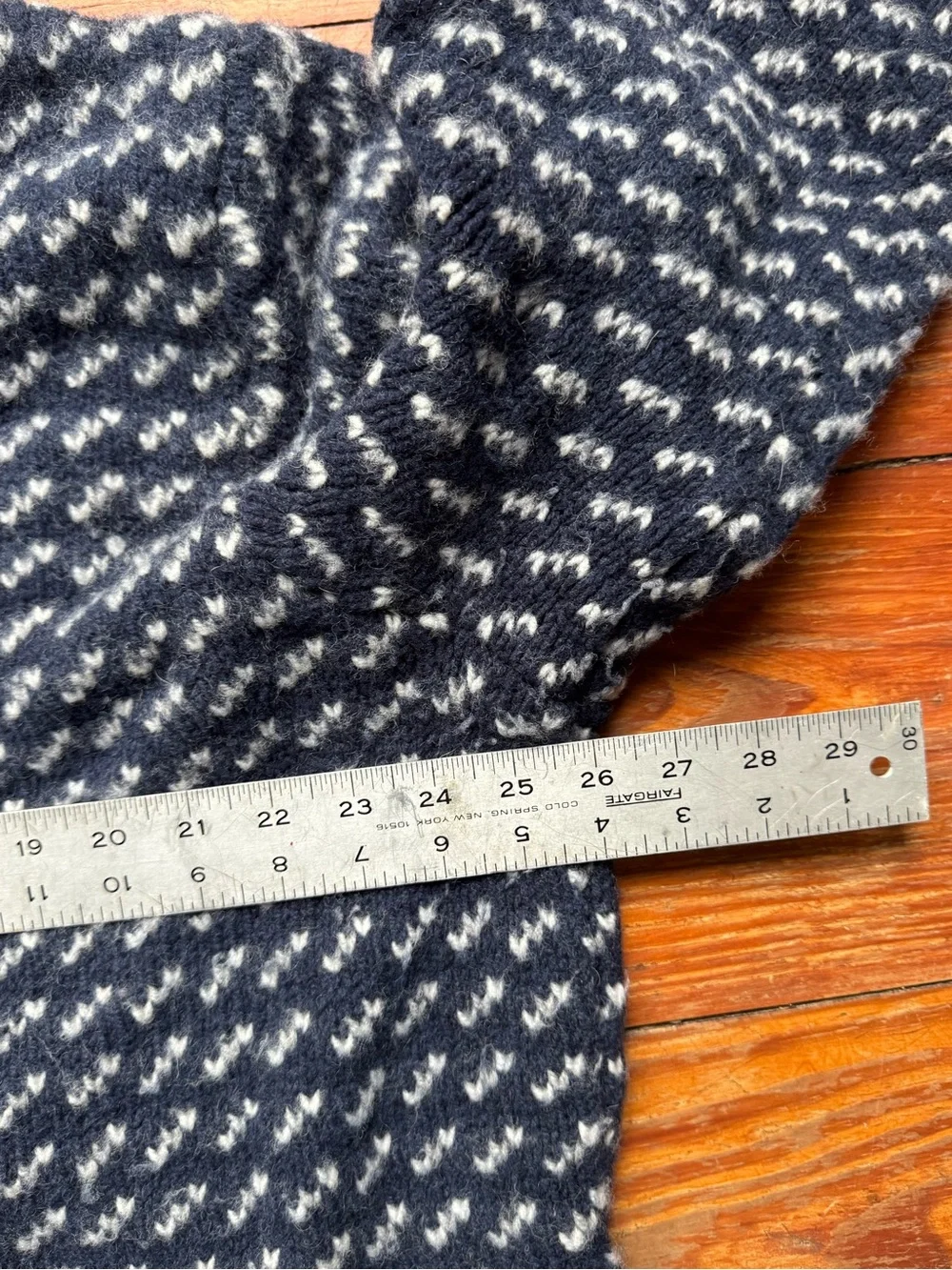 Men’s L.L. Bean Navy and White Patterned Crewneck Wool Sweater